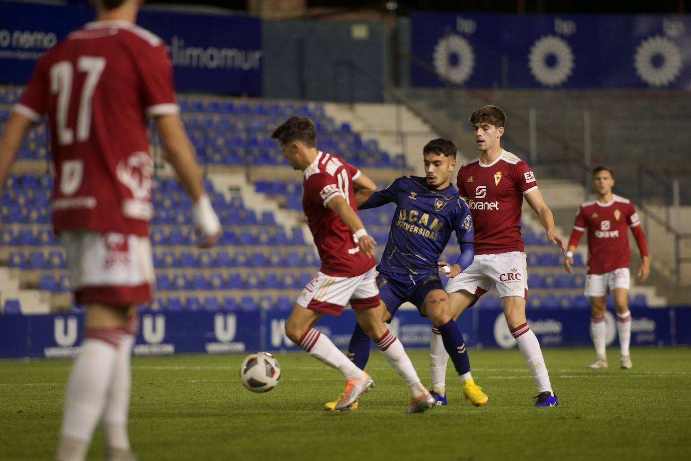 Fotos: Derbi benéfico del UCAM ante el Real Murcia