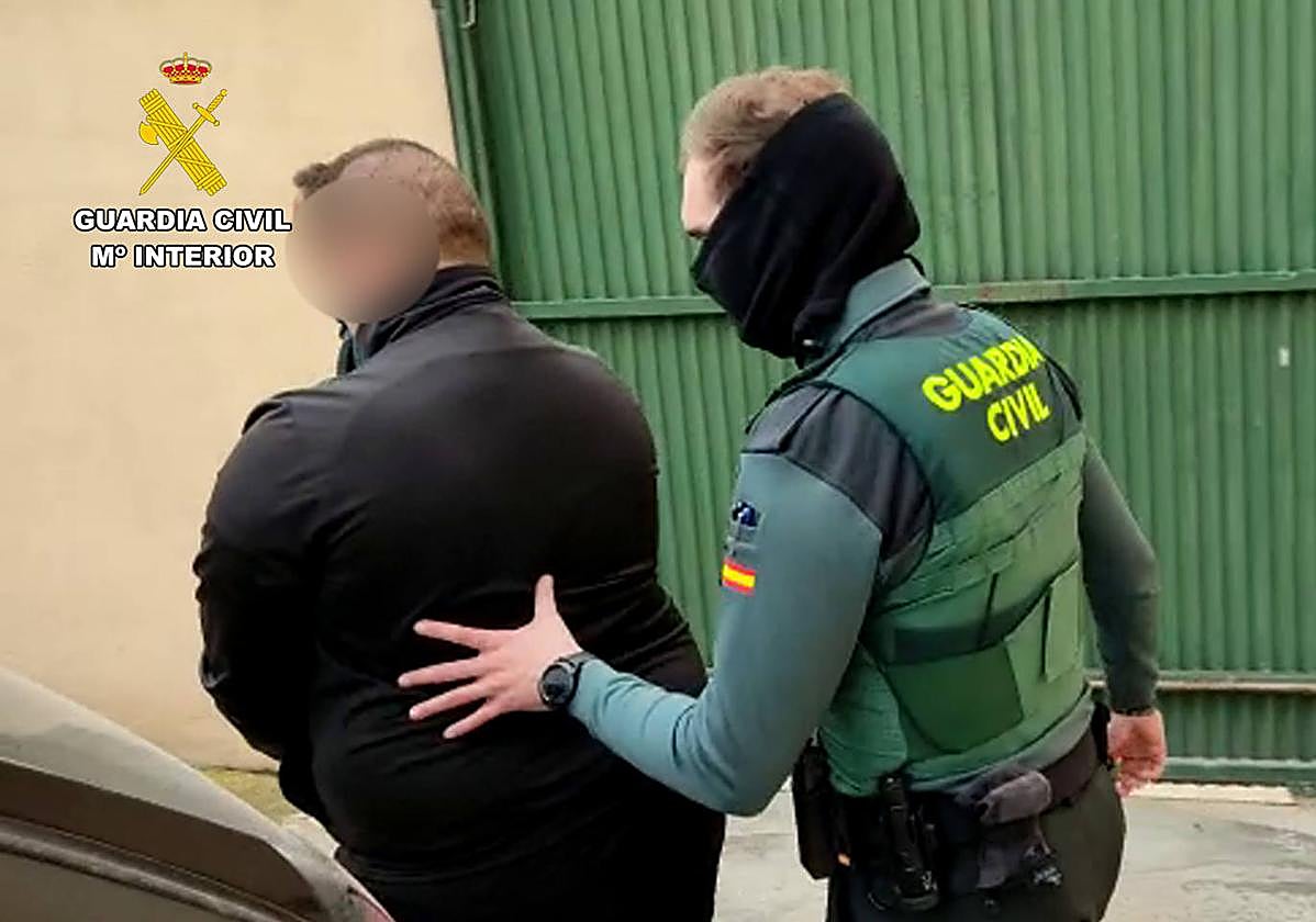 Momento de la detención del joven.