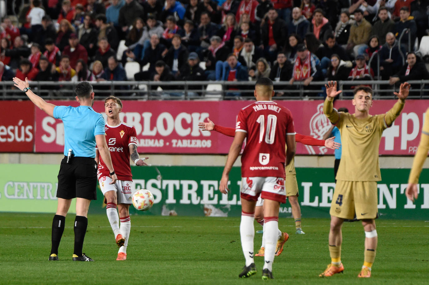 Las imágenes del Real Murcia-Barça B (1-1)