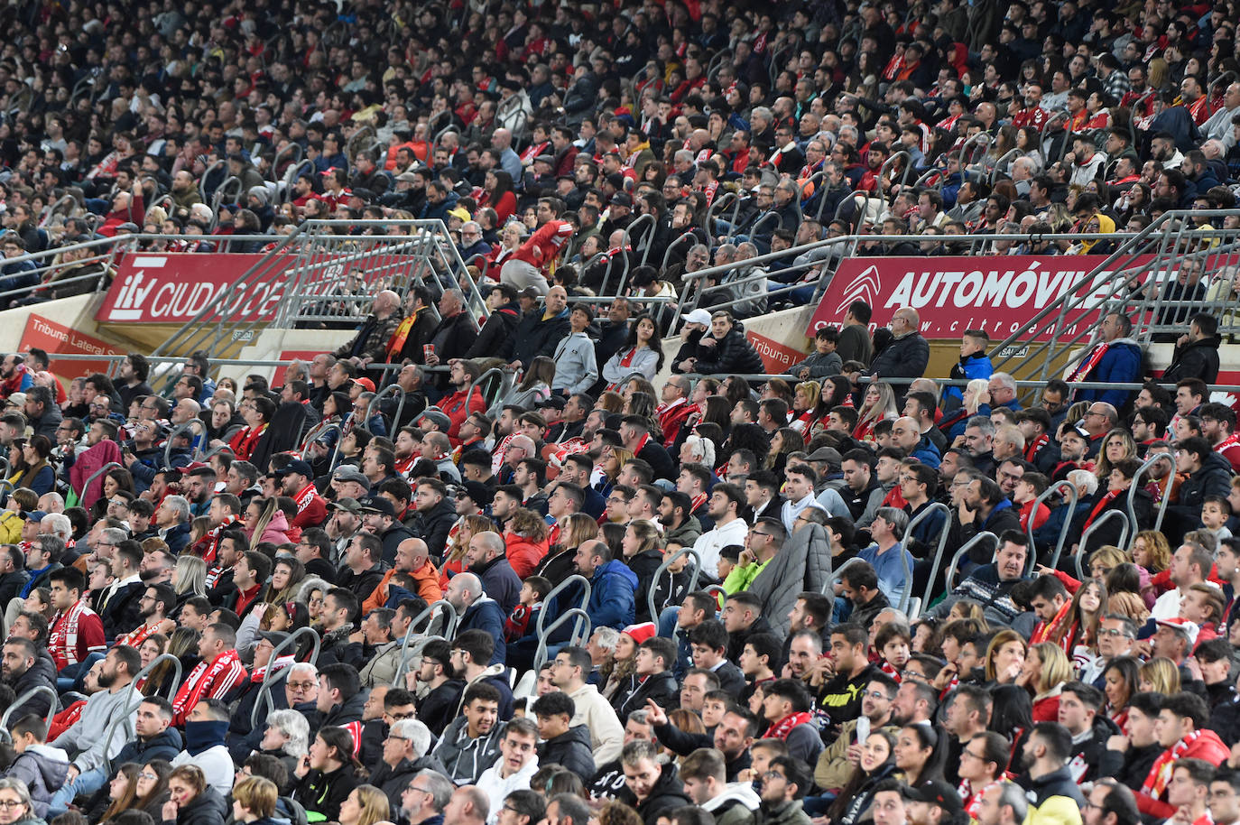Las imágenes del Real Murcia-Barça B (1-1)