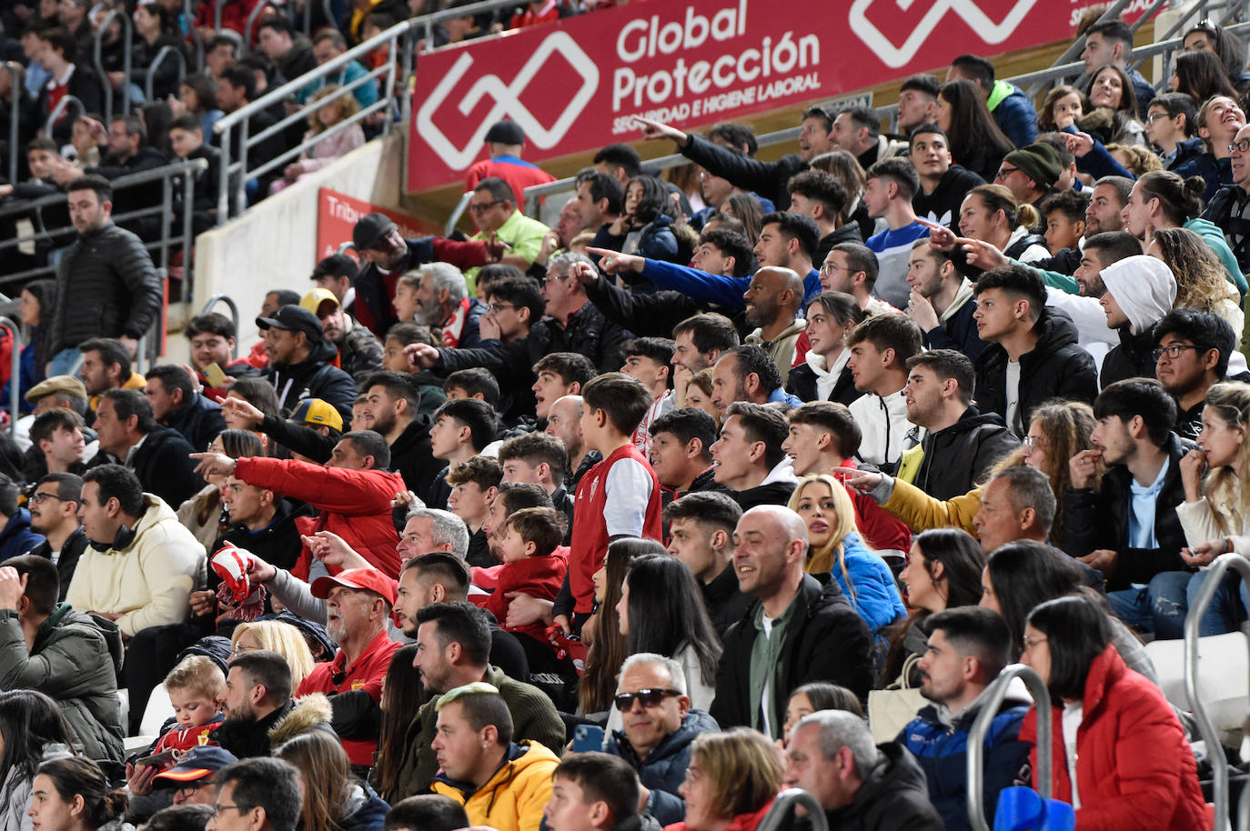 Las imágenes del Real Murcia-Barça B (1-1)