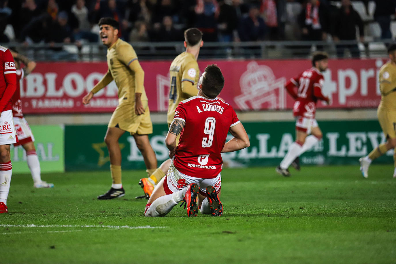 Las imágenes del Real Murcia-Barça B (1-1)