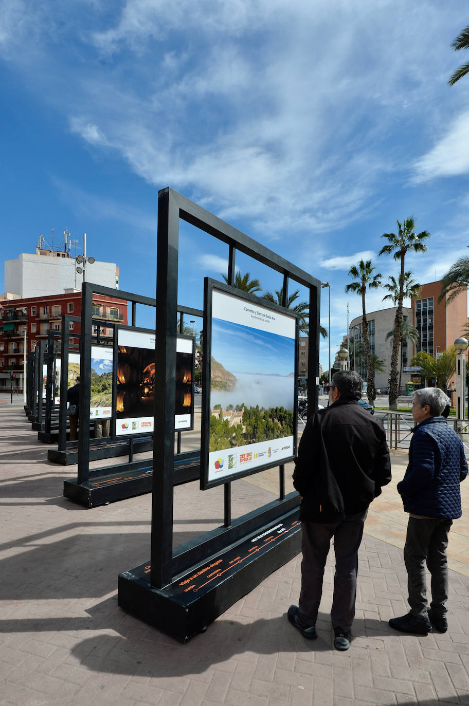 Elche acoge una exposición fotográfica que muestra los encantos del nordeste de la Región