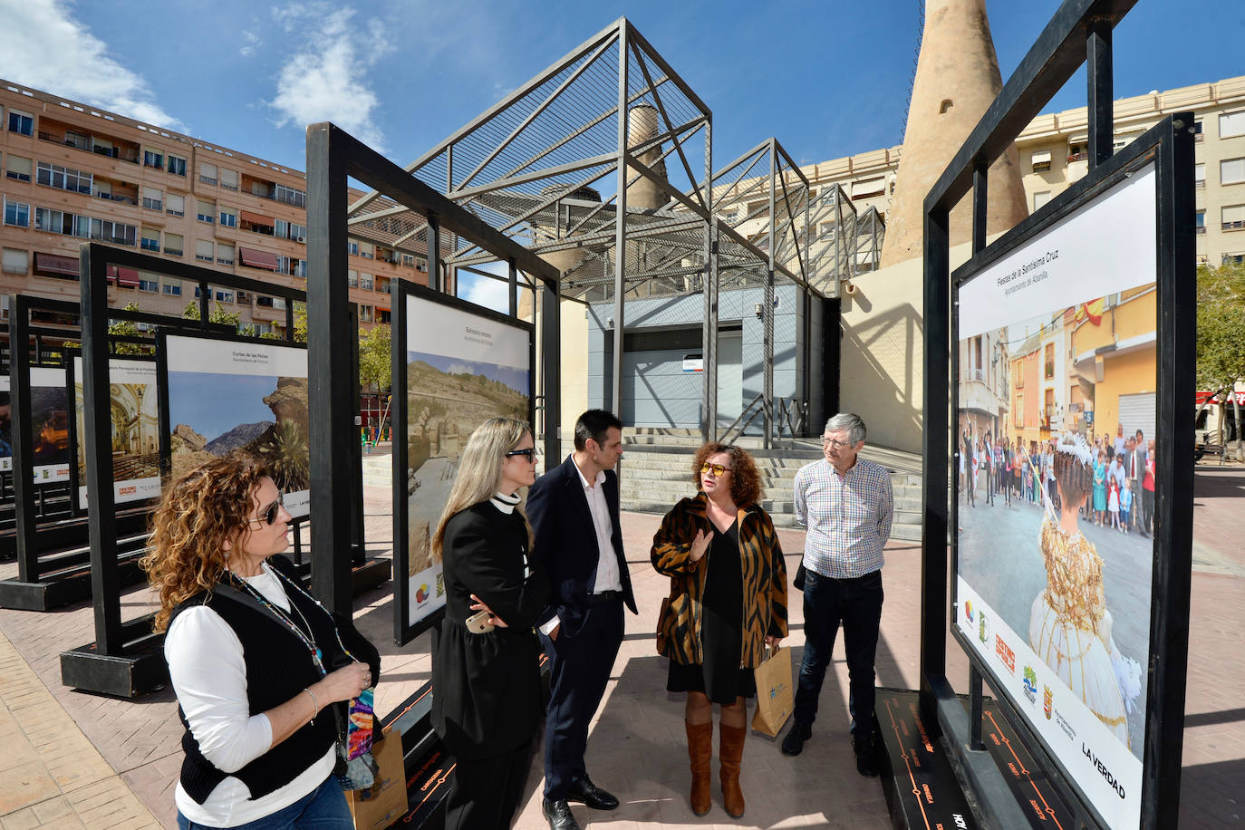 Elche acoge una exposición fotográfica que muestra los encantos del nordeste de la Región