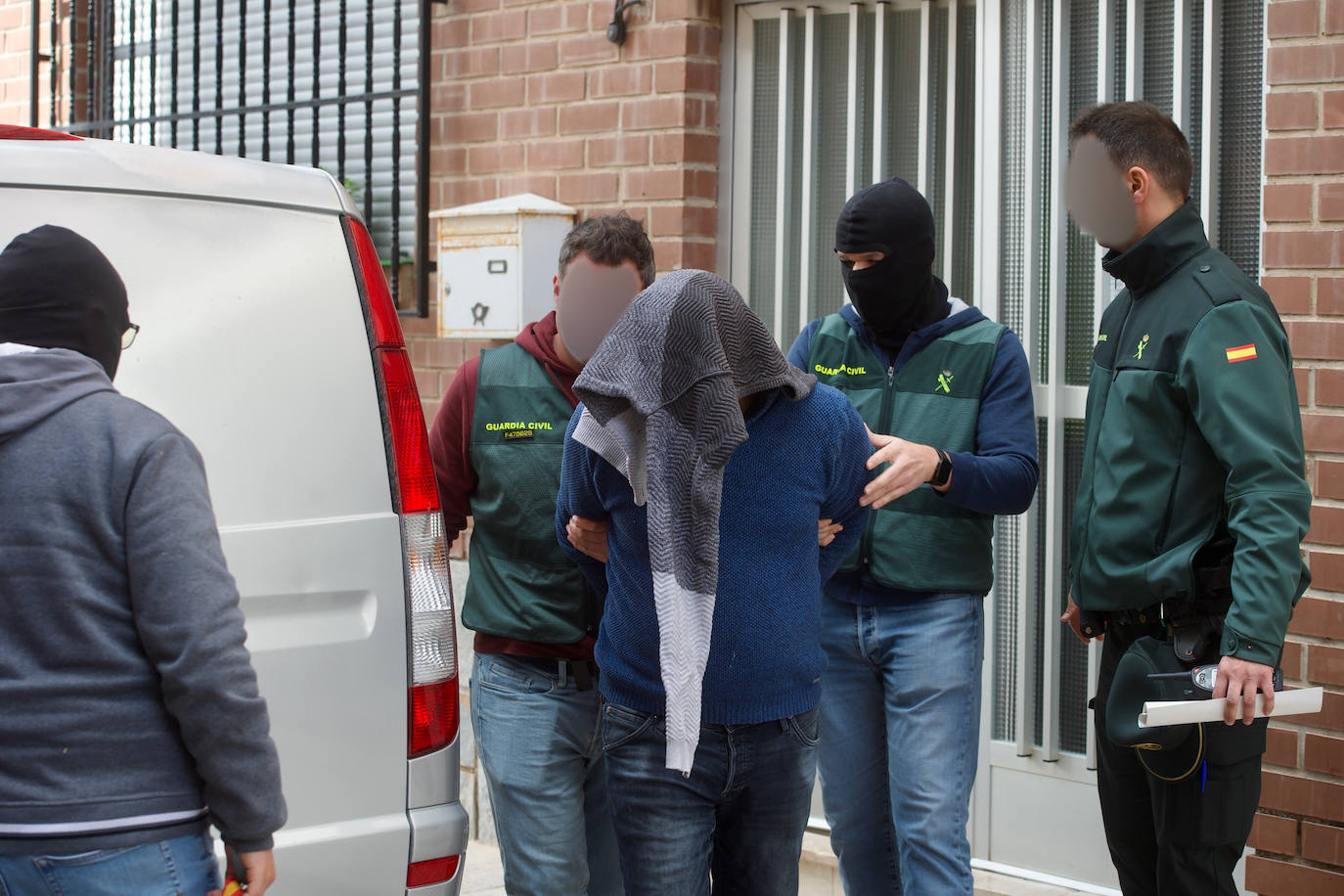 La macrorredada de Torre Pacheco para dar con la &#039;banda de las gasolineras&#039;, en imágenes