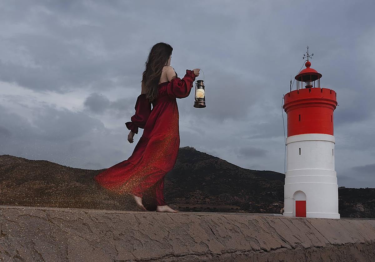 Inquietudes y emociones de la mujer protagonizan &#039;Inraizadas&#039;