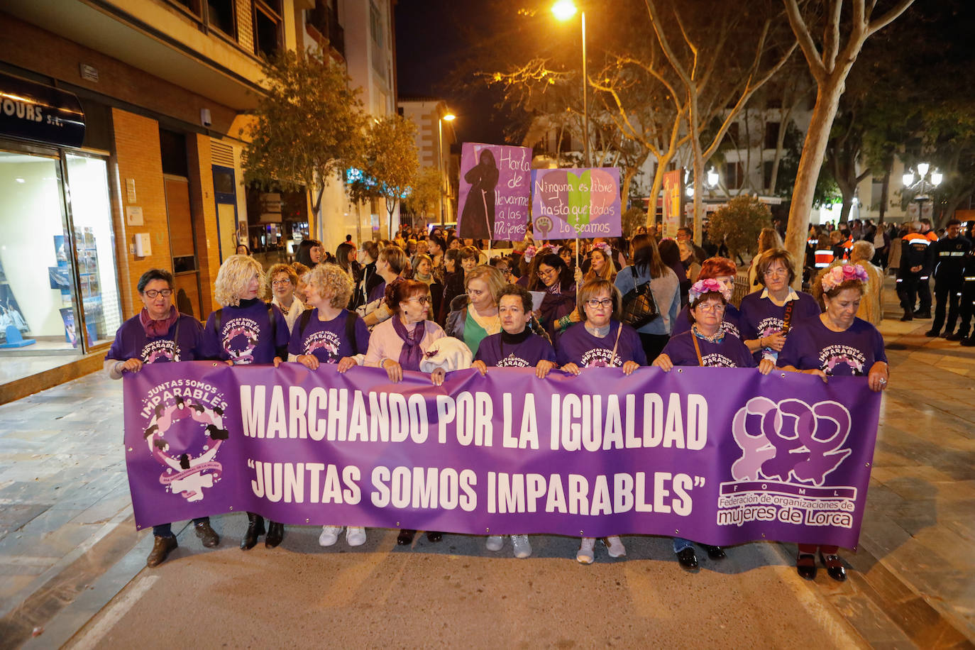 La manifestación del Día de la Mujer en Lorca, en imágenes