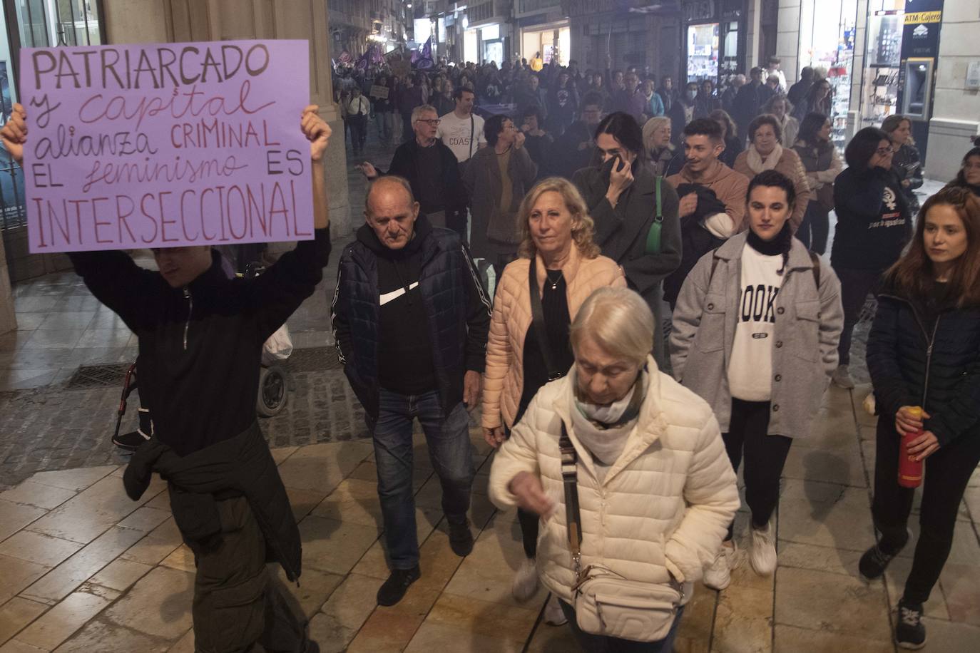 La manifestación del Día de la Mujer en Cartagena, en imágenes