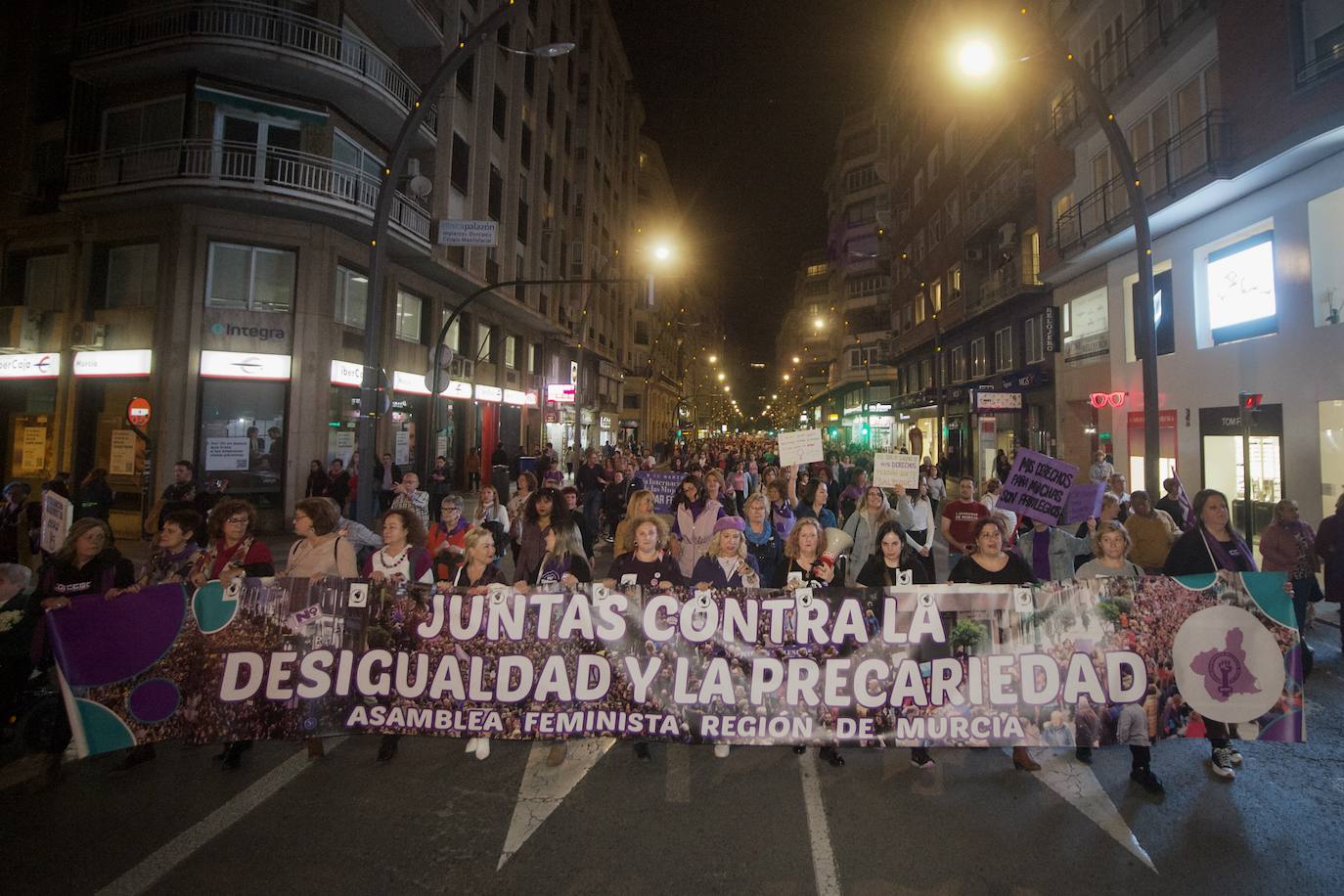 La manifestación del Día de la Mujer en Murcia, en imágenes