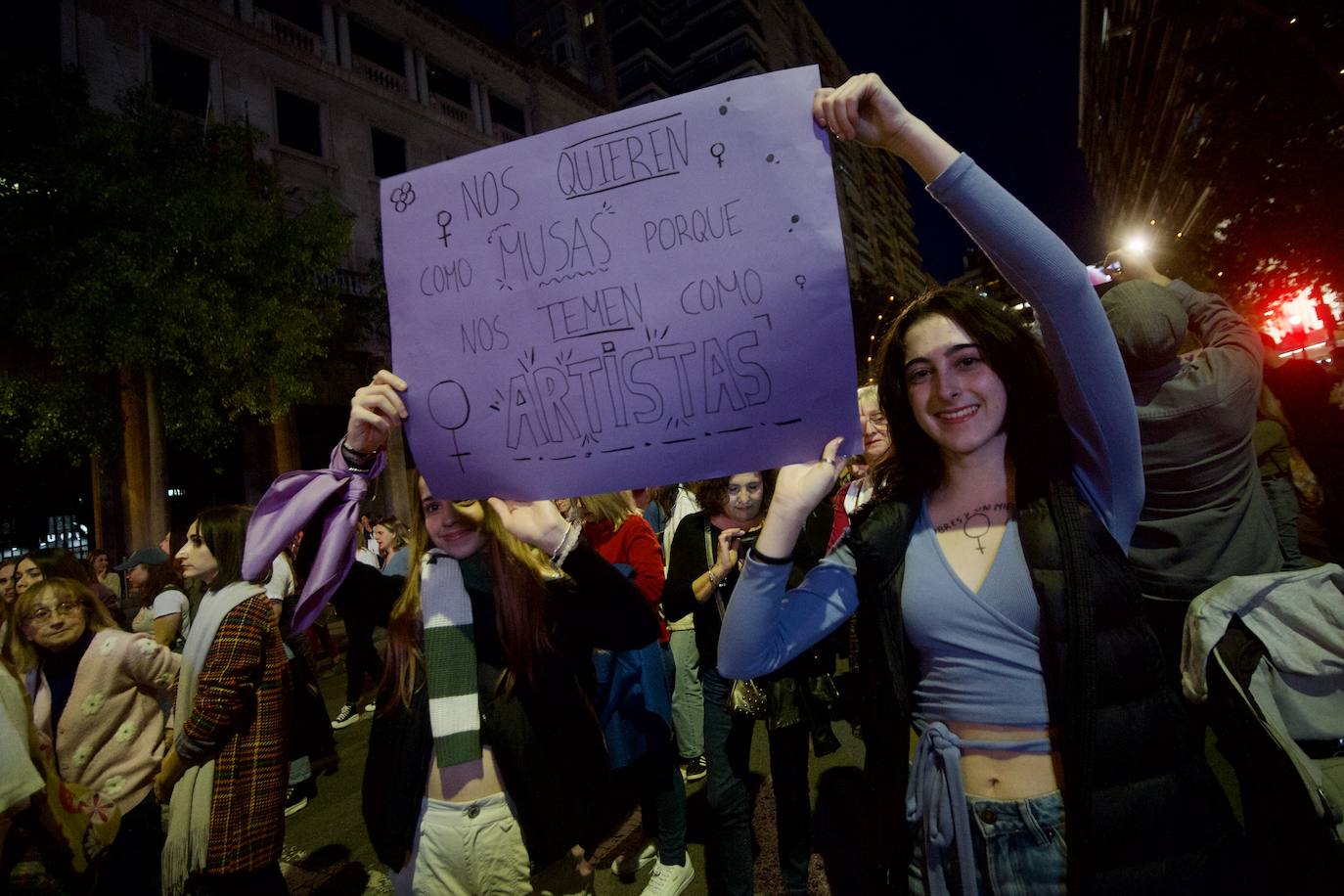 La manifestación del Día de la Mujer en Murcia, en imágenes