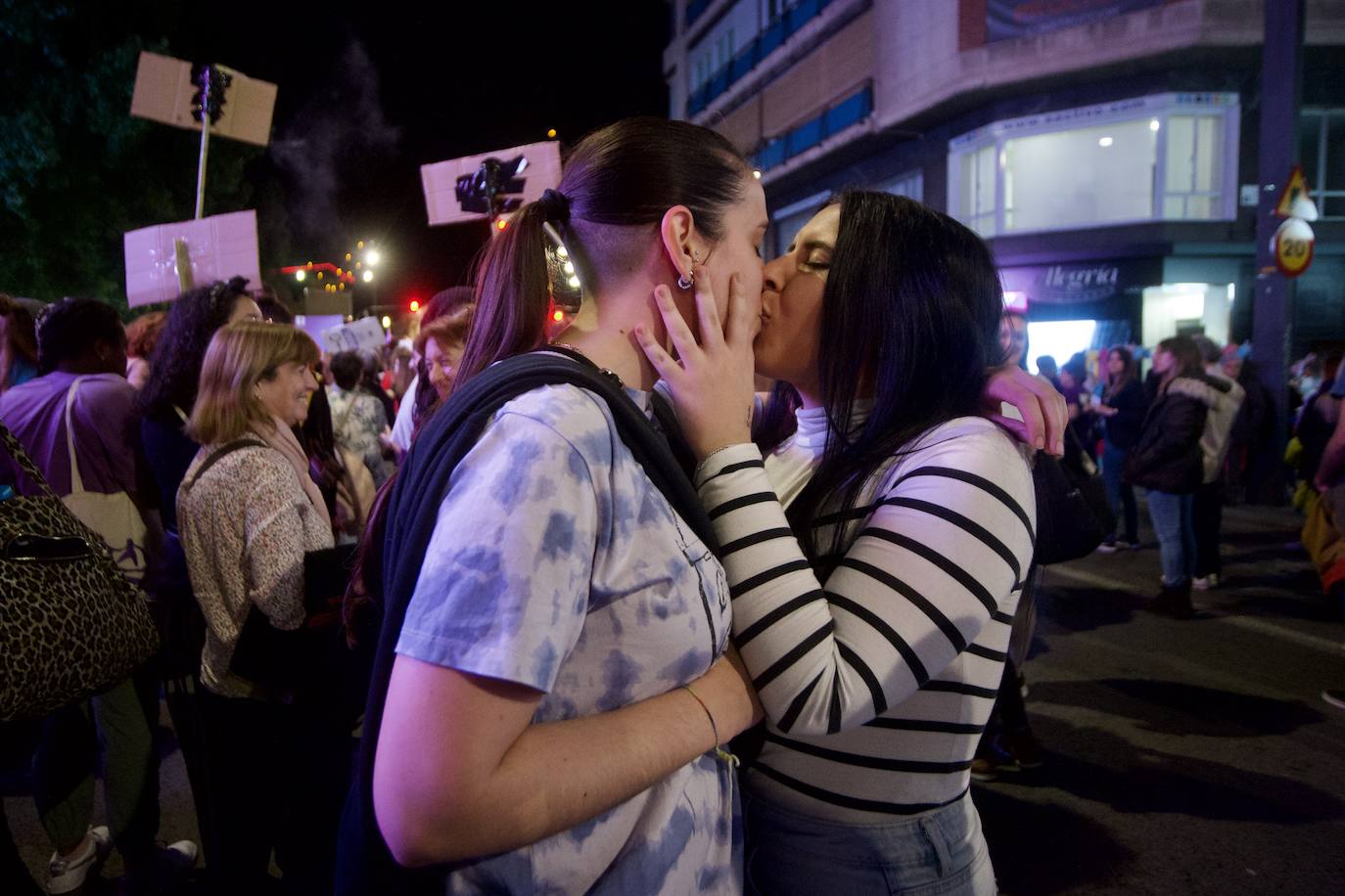 La manifestación del Día de la Mujer en Murcia, en imágenes