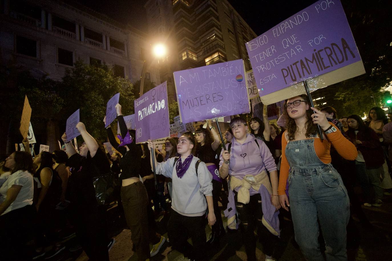 La manifestación del Día de la Mujer en Murcia, en imágenes