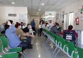 Sala de espera del servicio de Urgencias del Hospital Reina Sofía, este miércoles.