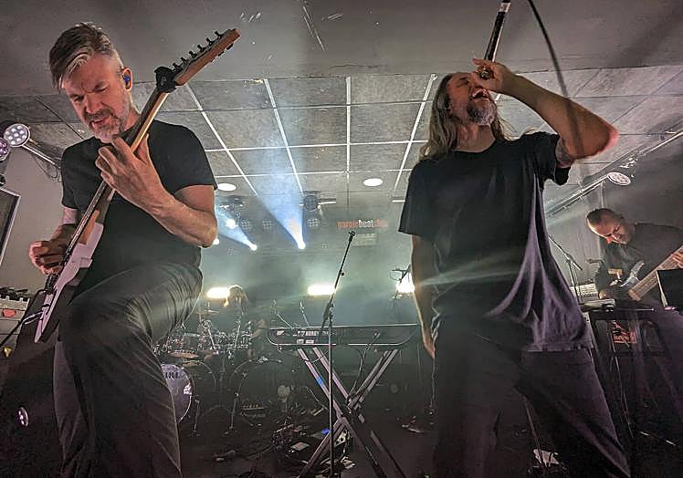 Componentes de Between the Buried and Me.