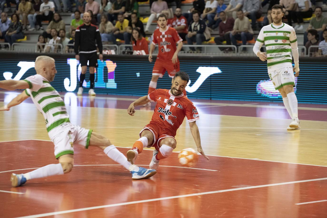 Las imágenes del Jimbee-Córdoba (5-4)