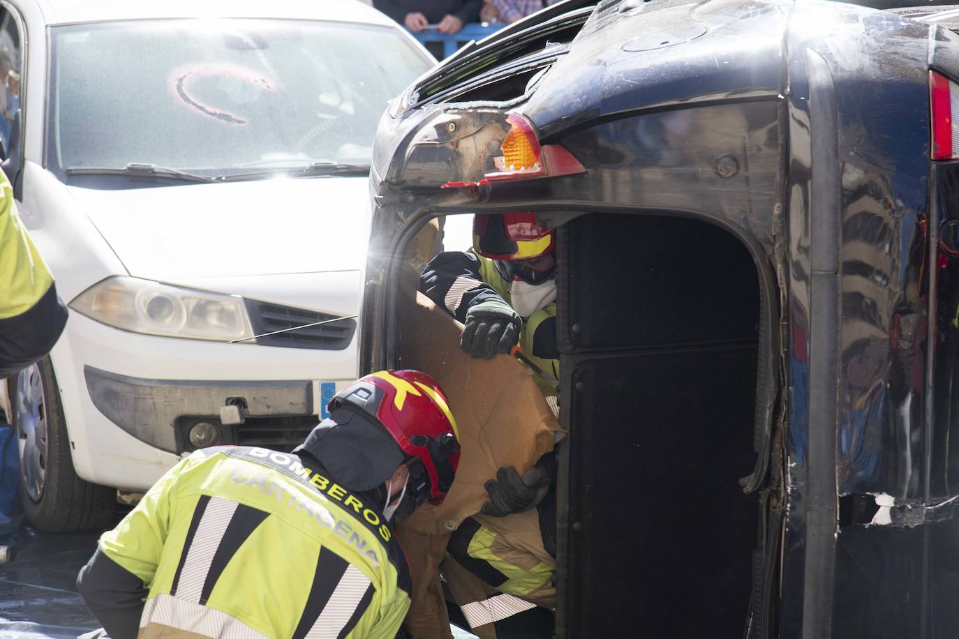 Exhibición de los bomberos de Cartagena