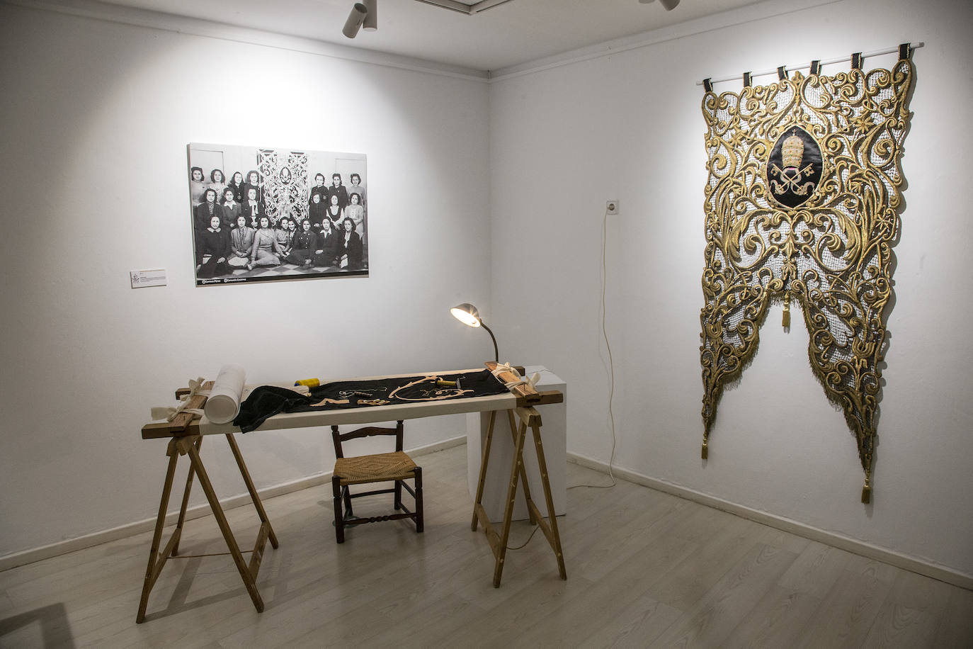 Exposición de bordados de Antoñita Sánchez en Cartagena