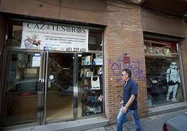 Local de Cazatesoros, Antigüedades y Coleccionismo.