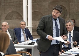 López Miras, durante la sesión de control.