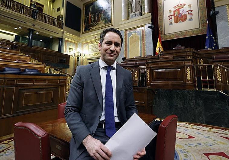 Teodoro García Egea en el Congreso, este jueves, tras anunciar su renuncia como diputado.