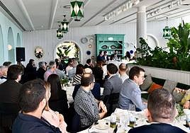 Empresarios y profesionales de la construcción se han reunido este viernes en el campo de golf de Las Colinas.