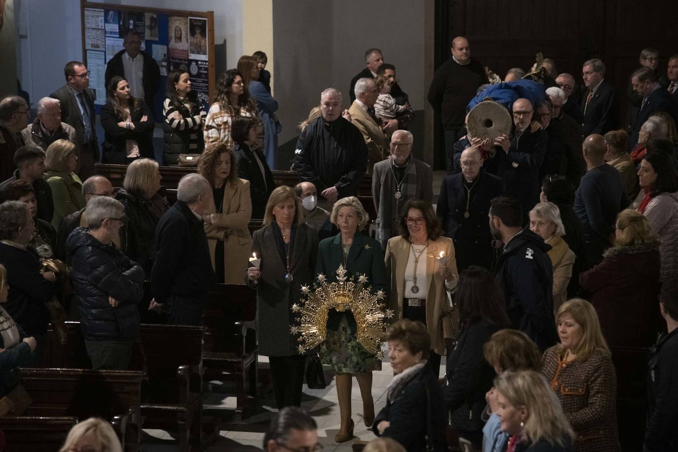 Traslado de la Virgen del Primer Dolor a Santa María