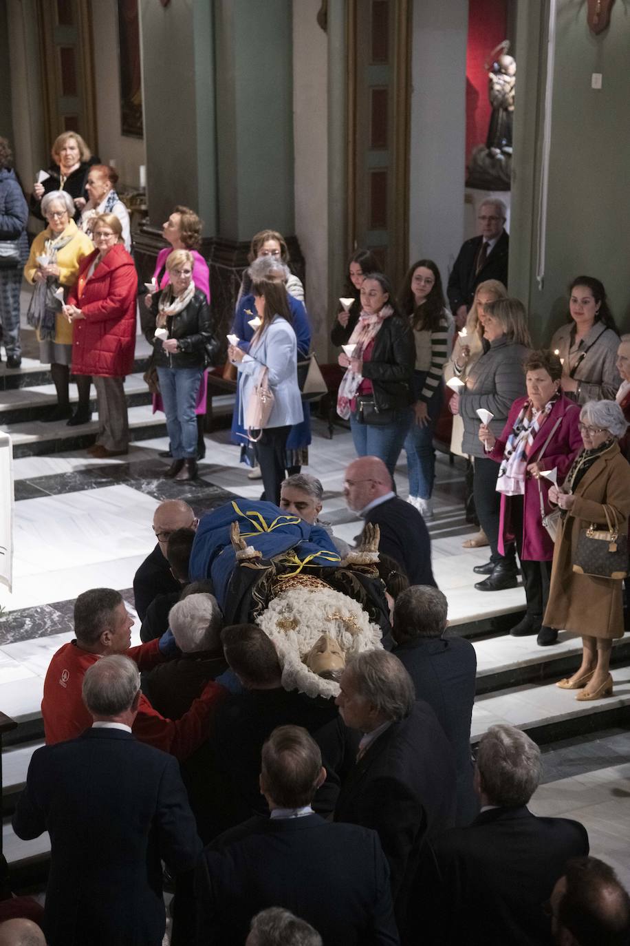 Traslado de la Virgen del Primer Dolor a Santa María