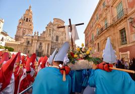 La Procesión del Ángel recorre el centro de Murcia