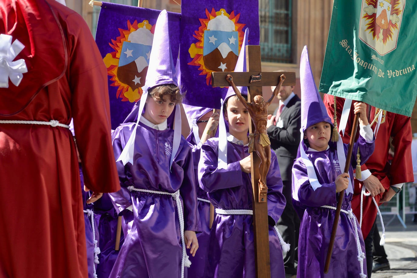 La Procesión del Ángel recorre el centro de Murcia