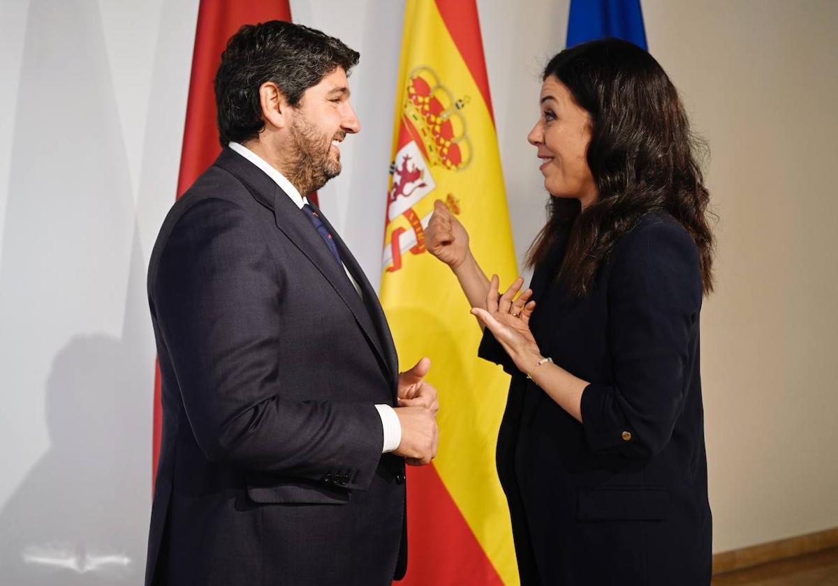 López Miras y Virginia Martínez, en el nombramiento, este martes.