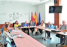 La Comisión Regional de Seguimiento del plan estatal, presidida por José Vélez (c).