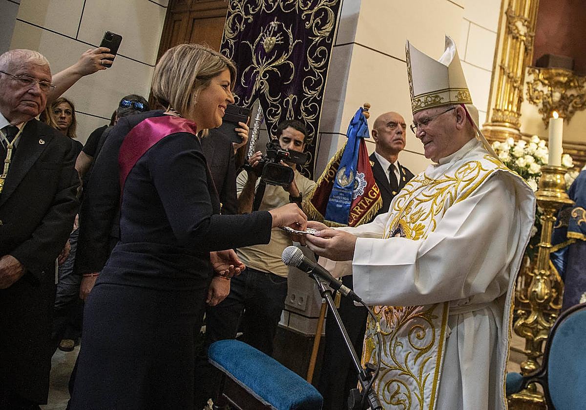 Ofrenda de la Onza de Oro en Cartagena, en imágenes