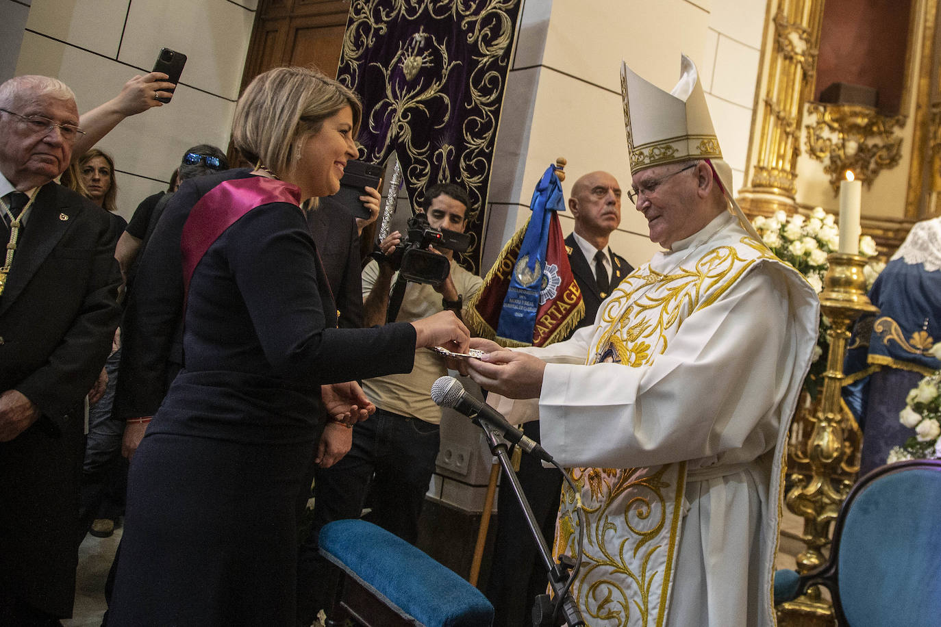 Ofrenda de la Onza de Oro en Cartagena, en imágenes