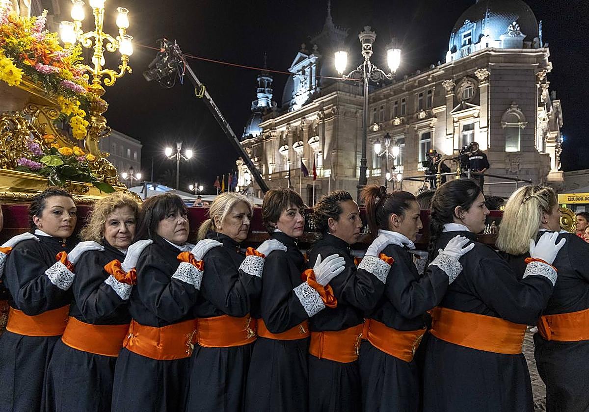 La procesión de los californios en Viernes Santo, en imágenes