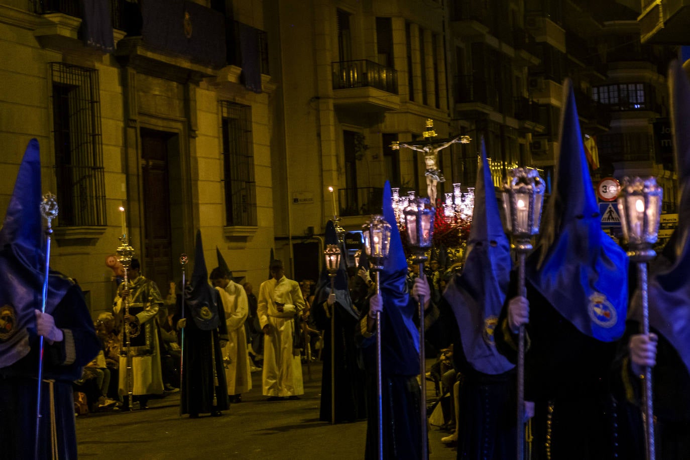 La procesión del Viernes de Dolores en Murcia, en imágenes