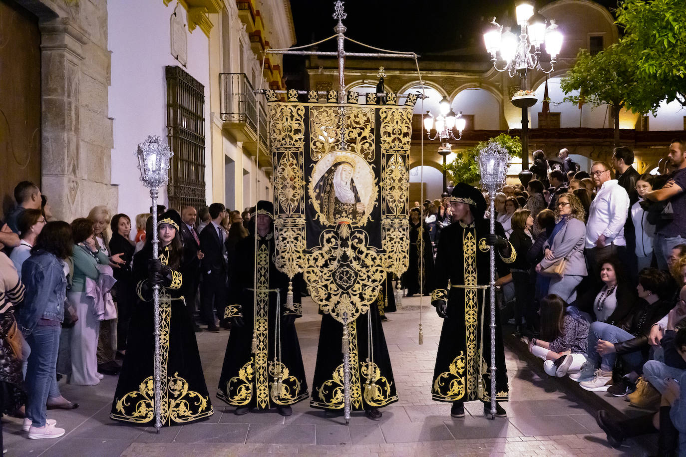 Procesión de la Santísima Virgen de la Soledad de Lorca, en imágenes