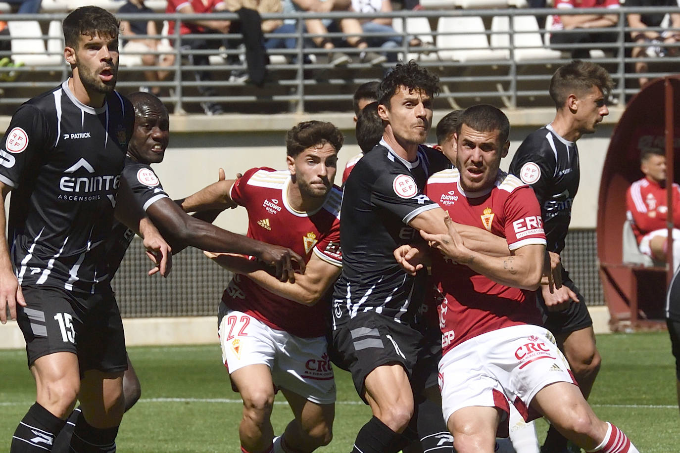 La victoria del Real Murcia frente al Cornellà, en imágenes