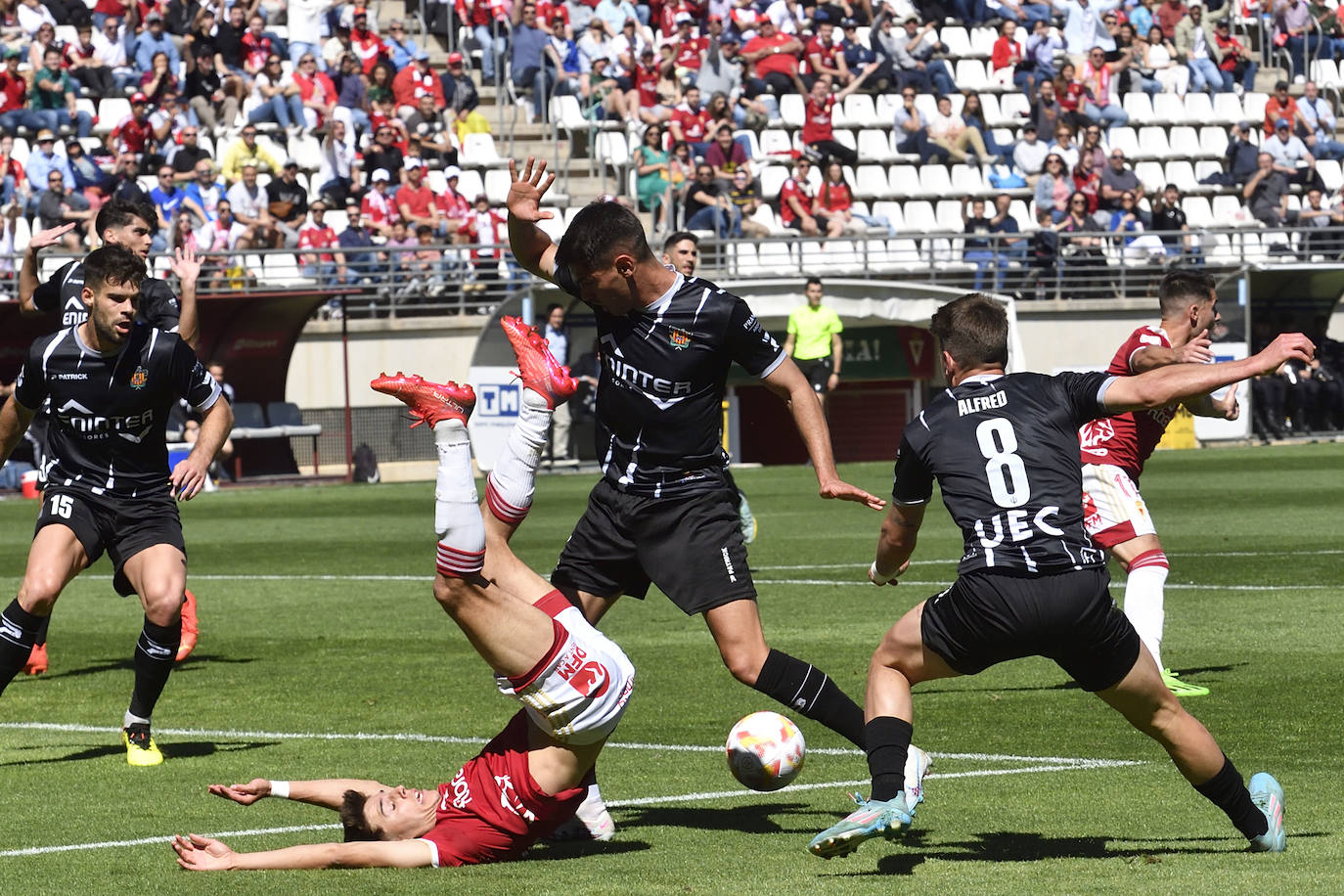 La victoria del Real Murcia frente al Cornellà, en imágenes