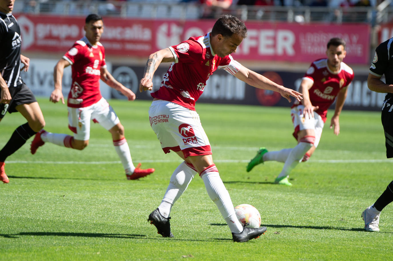 La victoria del Real Murcia frente al Cornellà, en imágenes