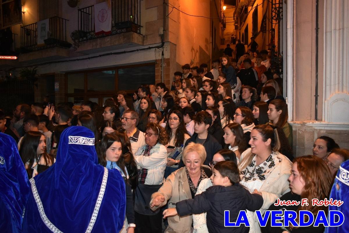 La procesión de la Virgen de los Dolores llena de recogimiento el casco antiguo de Caravaca