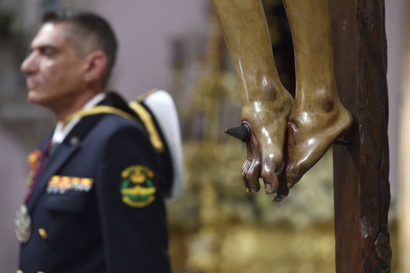 El besapié del Cristo del Perdón en Murcia, en imágenes