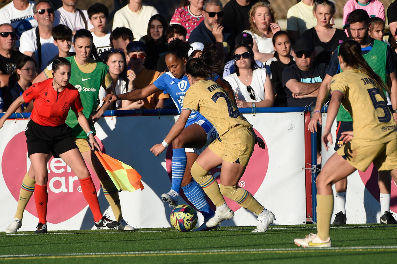 Digna derrota del Alhama ante el Barça (0-2)