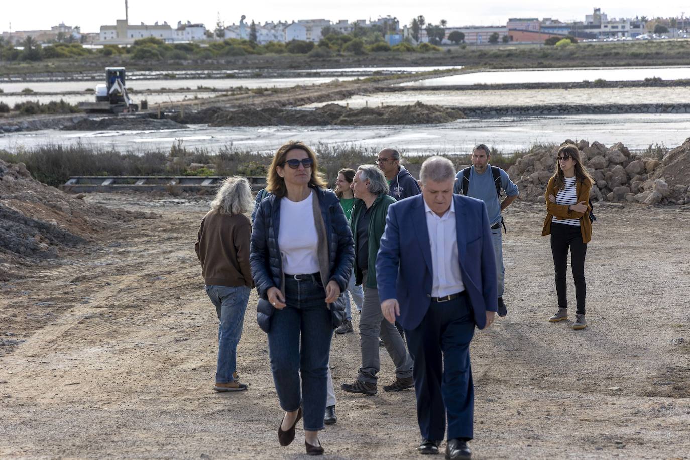 Las imágenes de la visita de Teresa Ribera a La Manga y La Unión