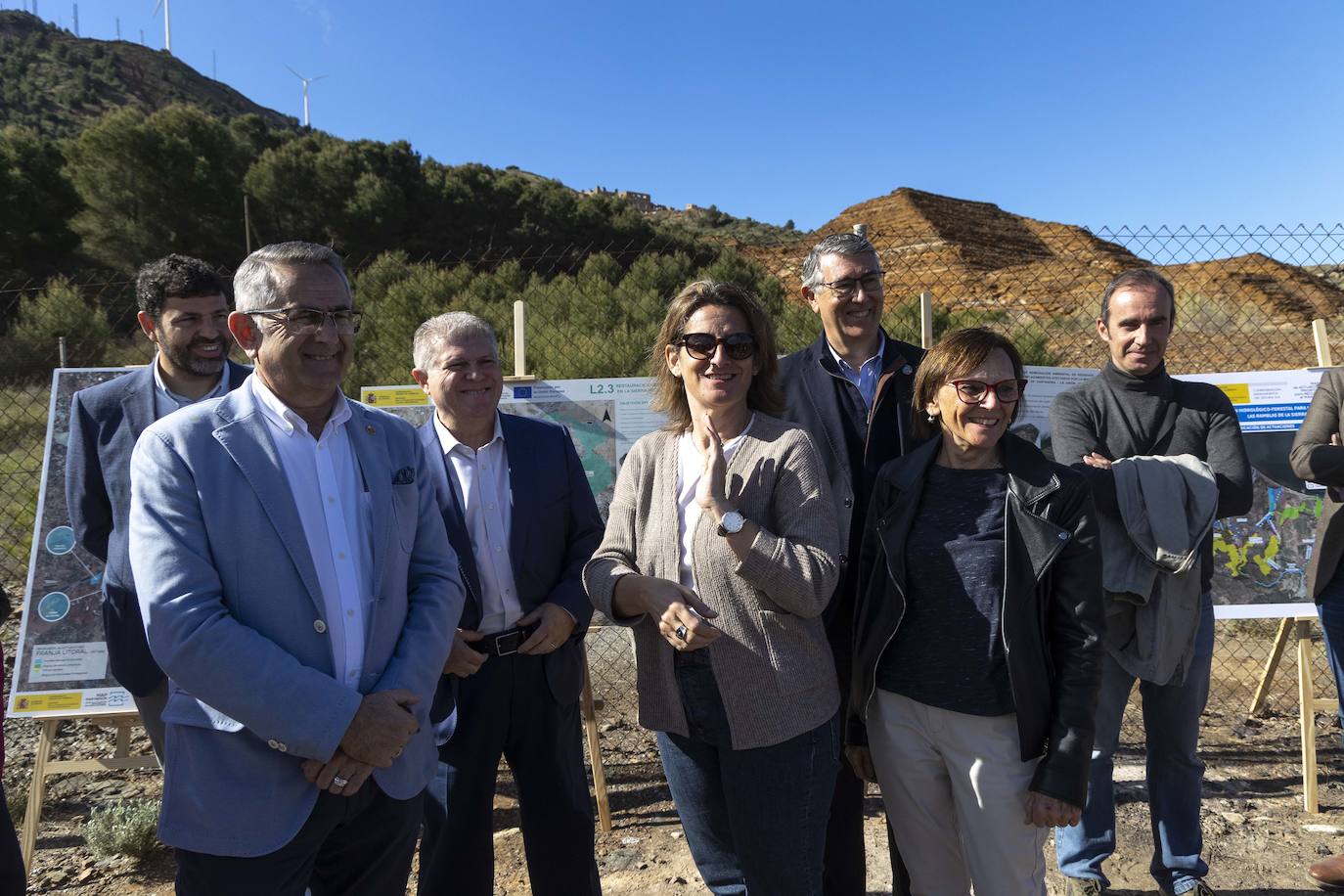 Las imágenes de la visita de Teresa Ribera a La Manga y La Unión