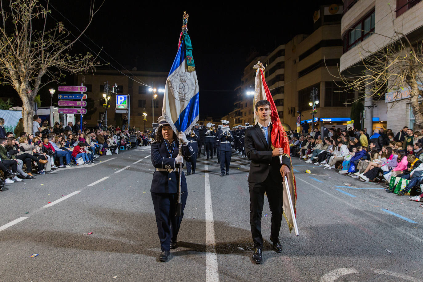 La música corrió a cargo de la banda de cornetas y tambores de la Asociación de Vecinos Virgen de los Desamparados (nombrades cofrades de honor) y de Unión Musical de Benferri, que interpretaron el 'Mektub' (Estaba escrito), de Mariano San Miguel, el 'Samaritana', de Eduardo Lázaro, y 'La Conversión de Magdalena', de Francisco Grau.