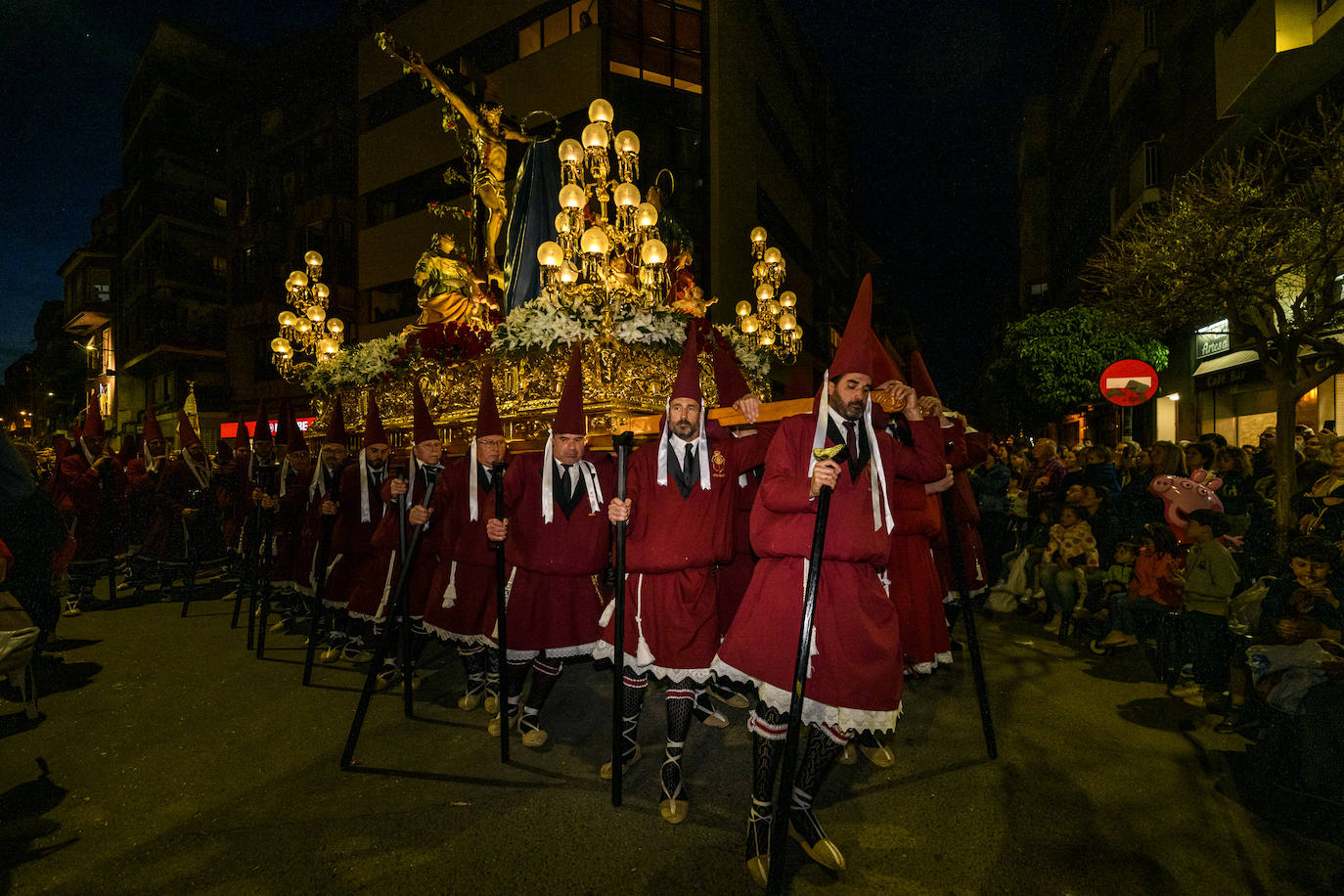 Las imágenes de la Procesión de Lunes Santo en Murcia