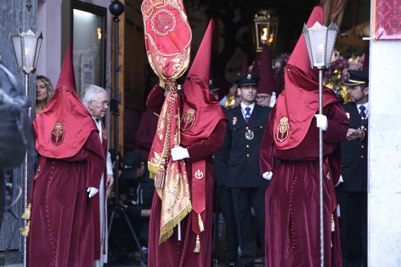 Las imágenes de la Procesión de Lunes Santo en Murcia