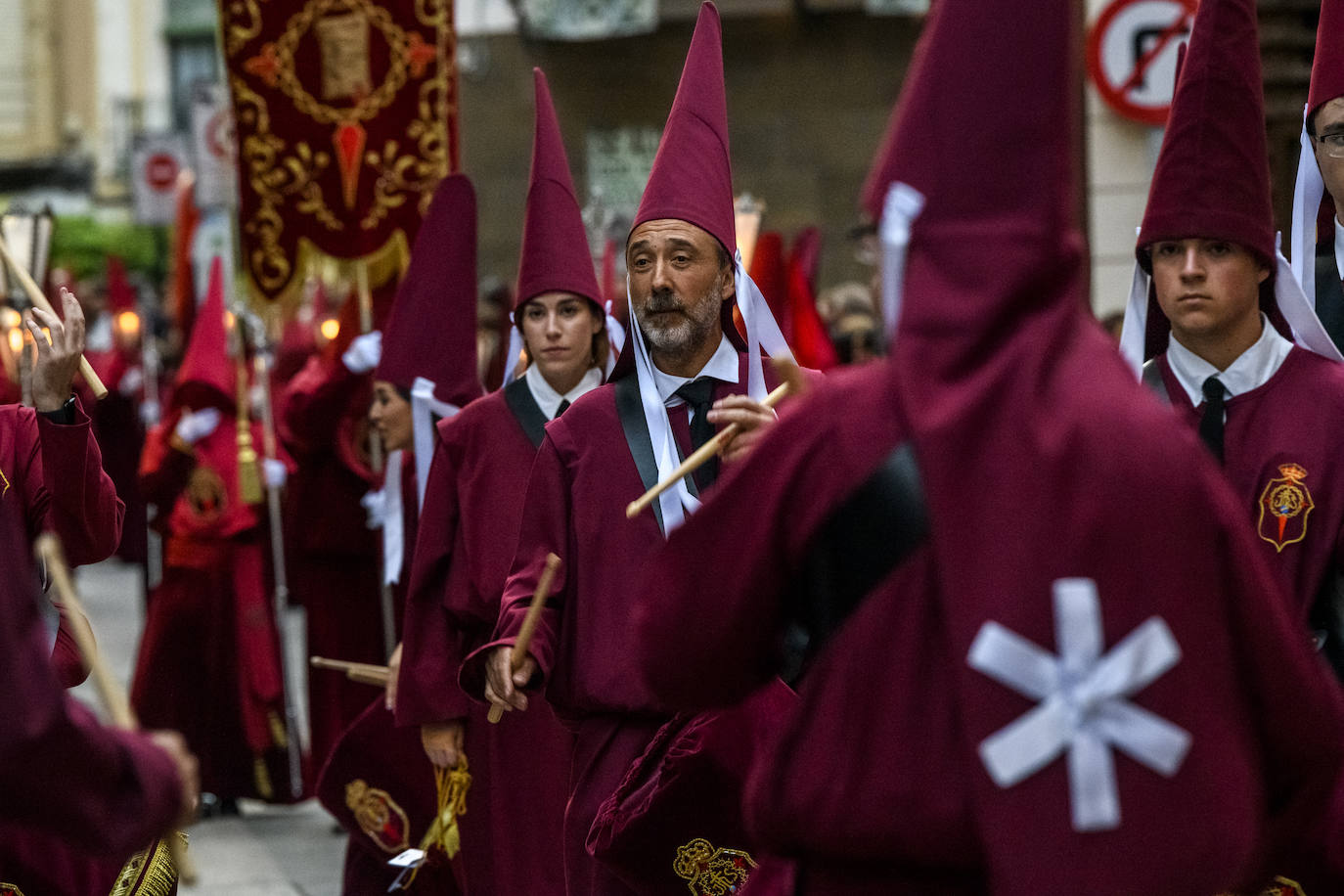 Las imágenes de la Procesión de Lunes Santo en Murcia