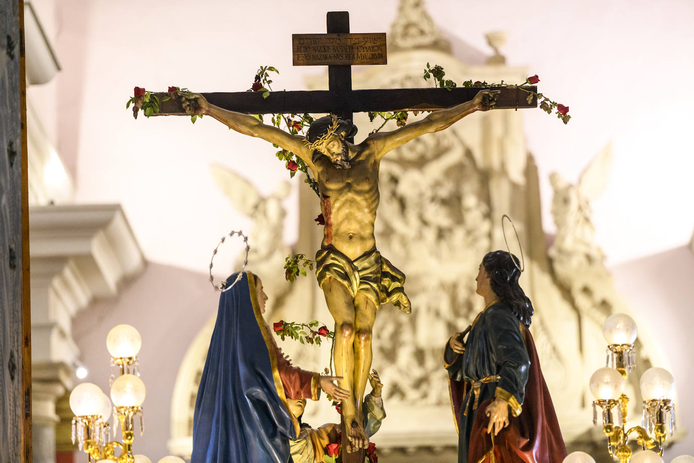 Las imágenes de la Procesión de Lunes Santo en Murcia
