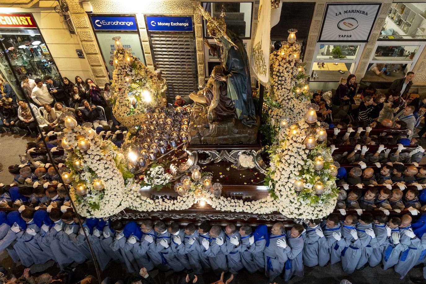 La procesión de Lunes Santo en Cartagena, en imágenes
